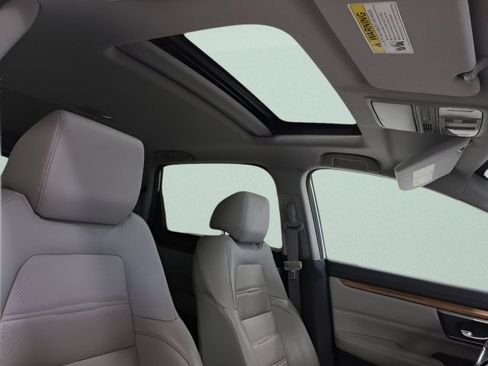 Used 2017 Honda CR-V Touring image 8