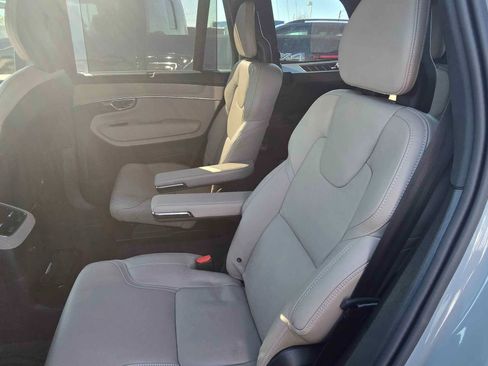 Used 2025 Volvo XC90 T8 Ultra w/ Protection Package Premier image 10