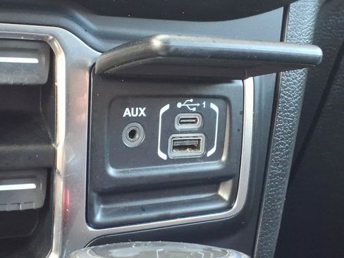 Used 2020 Jeep Wrangler Unlimited Sport AWD/4WD image 19
