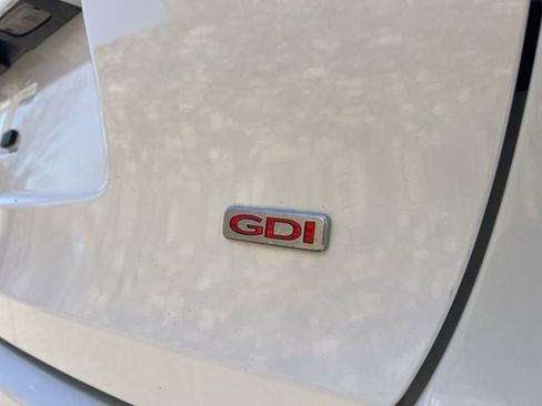 Used 2017 Kia Sorento LX image 10