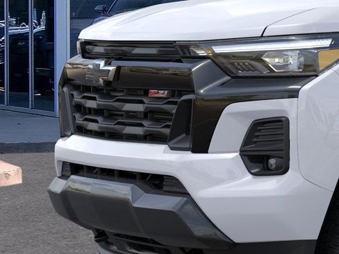 New 2025 Chevrolet Colorado Z71 w/ Midnight Edition image 13