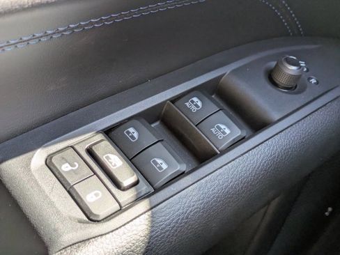 New 2026 Jeep Compass Latitude image 20