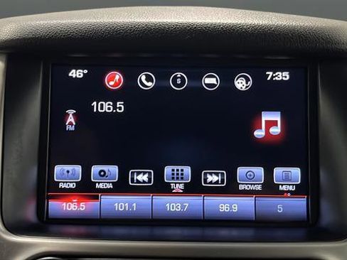 Used 2016 GMC Yukon XL SLT w/ Open Road Package AWD/4WD image 33