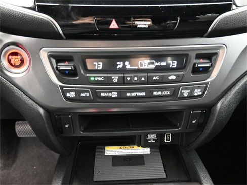 Certified 2022 Honda Pilot Special Edition image 30