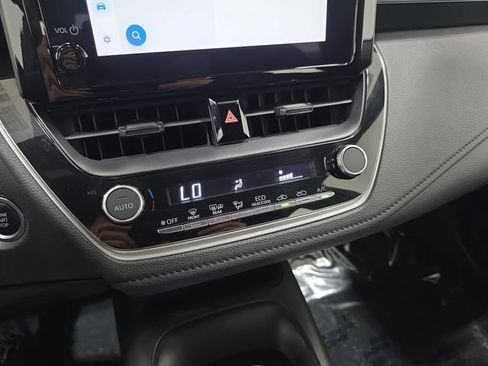 Certified 2024 Toyota Corolla SE FWD image 21