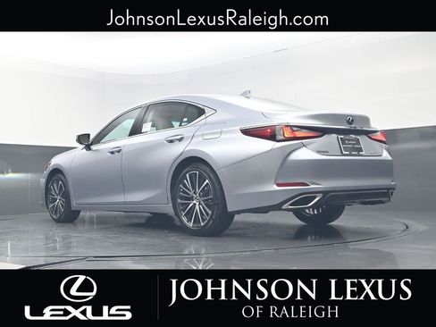 New 2025 Lexus ES 350 w/ Premium Package image 18