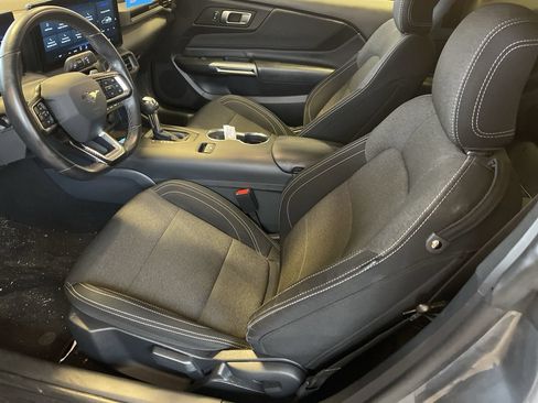 Used 2024 Ford Mustang GT RWD image 11