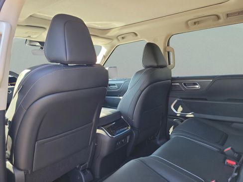 New 2026 INFINITI QX80 Luxe w/ Cargo Package image 11