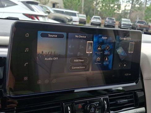 New 2026 Nissan Pathfinder SL image 17