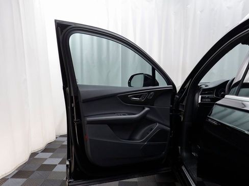 Used 2023 Audi Q7 3.0T Premium Plus w/ Premium Plus Package image 4