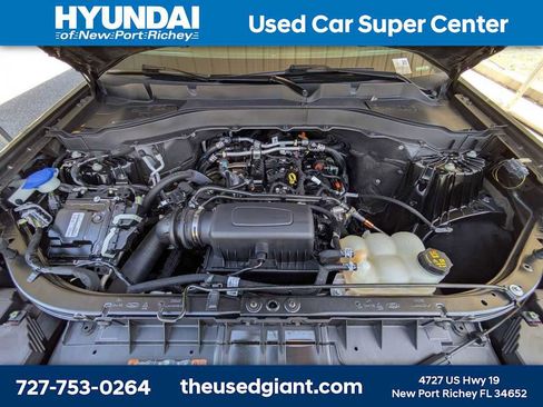 Used 2023 Ford Explorer XLT image 15