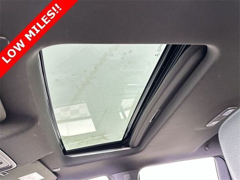 Used 2022 GMC Sierra 2500 Denali w/ Denali Ultimate Package image 19