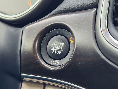 Used 2018 Jeep Grand Cherokee Limited w/ Luxury Group II image 21