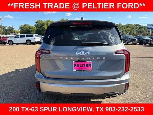 Used 2025 Kia Telluride S FWD image 4