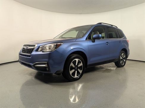 Used 2018 Subaru Forester 2.5i Limited image 3