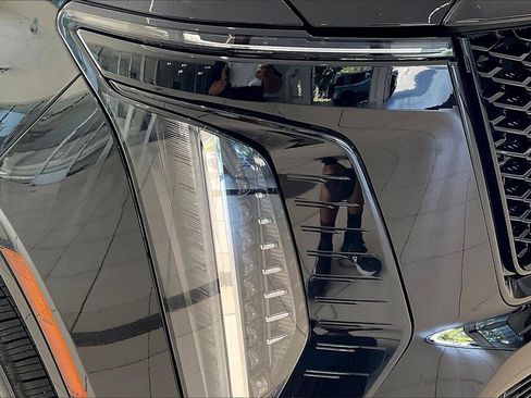 Used 2025 Cadillac Escalade Sport Platinum image 30