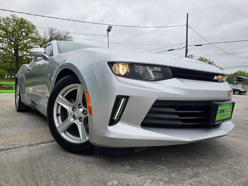 Used 2016 Chevrolet Camaro LT RWD image 59