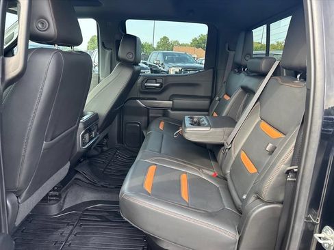 Used 2019 GMC Sierra 1500 AT4 w/ Off Road Performance Package AWD/4WD image 17