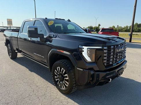 Used 2025 GMC Sierra 3500 Denali Ultimate image 8