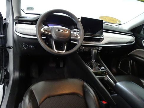 Certified 2022 Jeep Compass Latitude AWD/4WD image 4