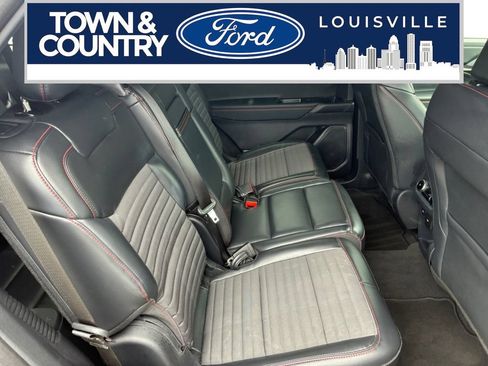 Used 2025 Ford Explorer ST-Line w/ ST-Line Street Pack AWD/4WD image 26