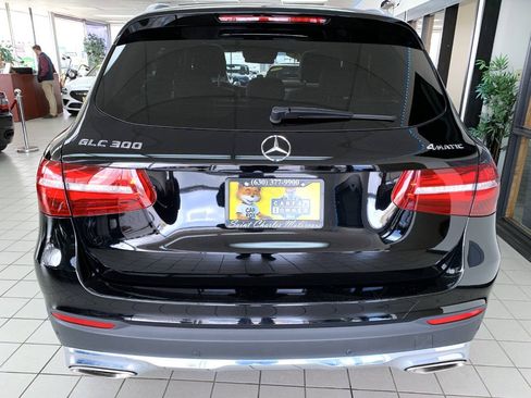 Used 2018 Mercedes-Benz GLC 300 4MATIC image 6