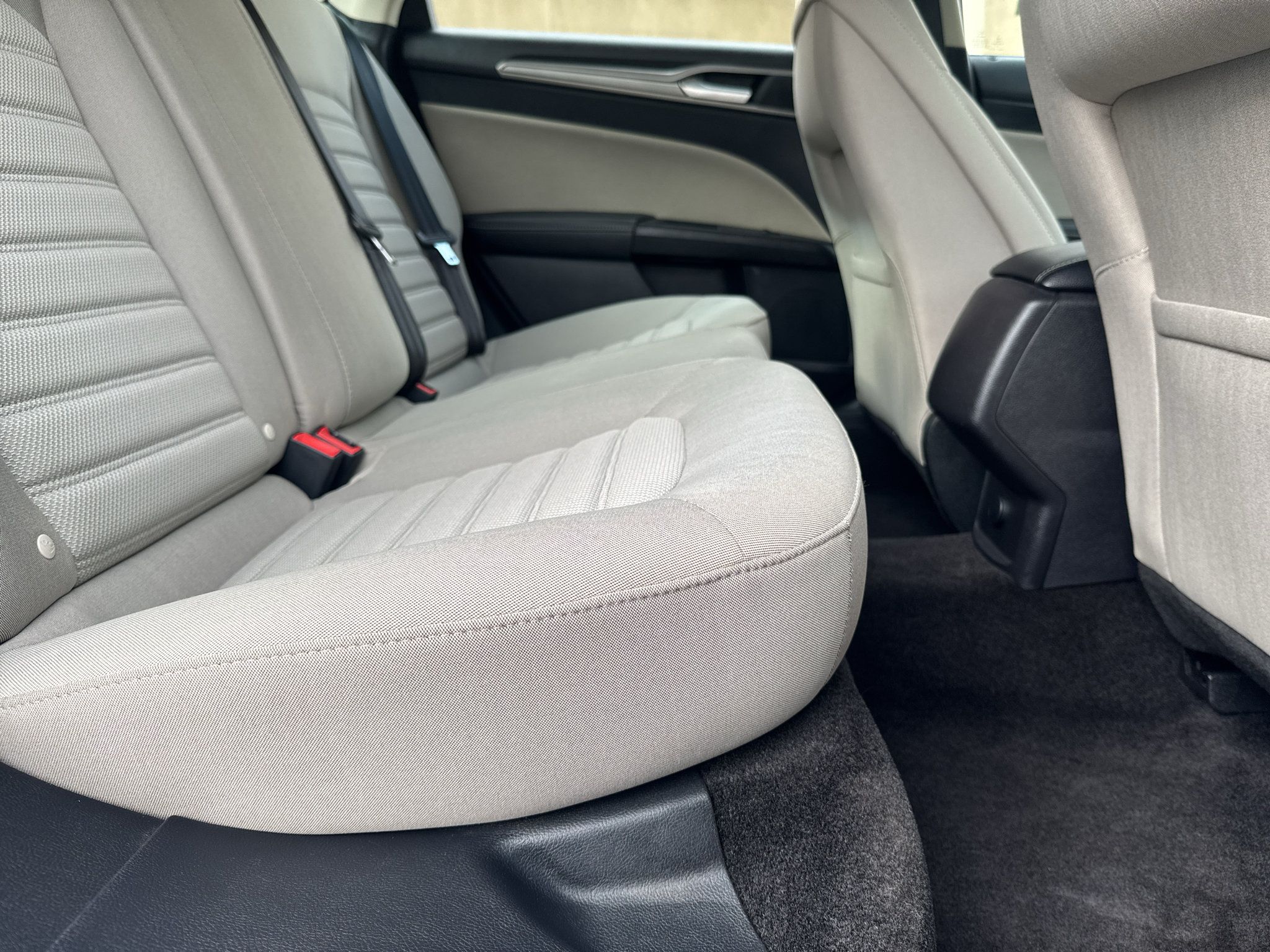 Used 2018 Ford Fusion S FWD image 30