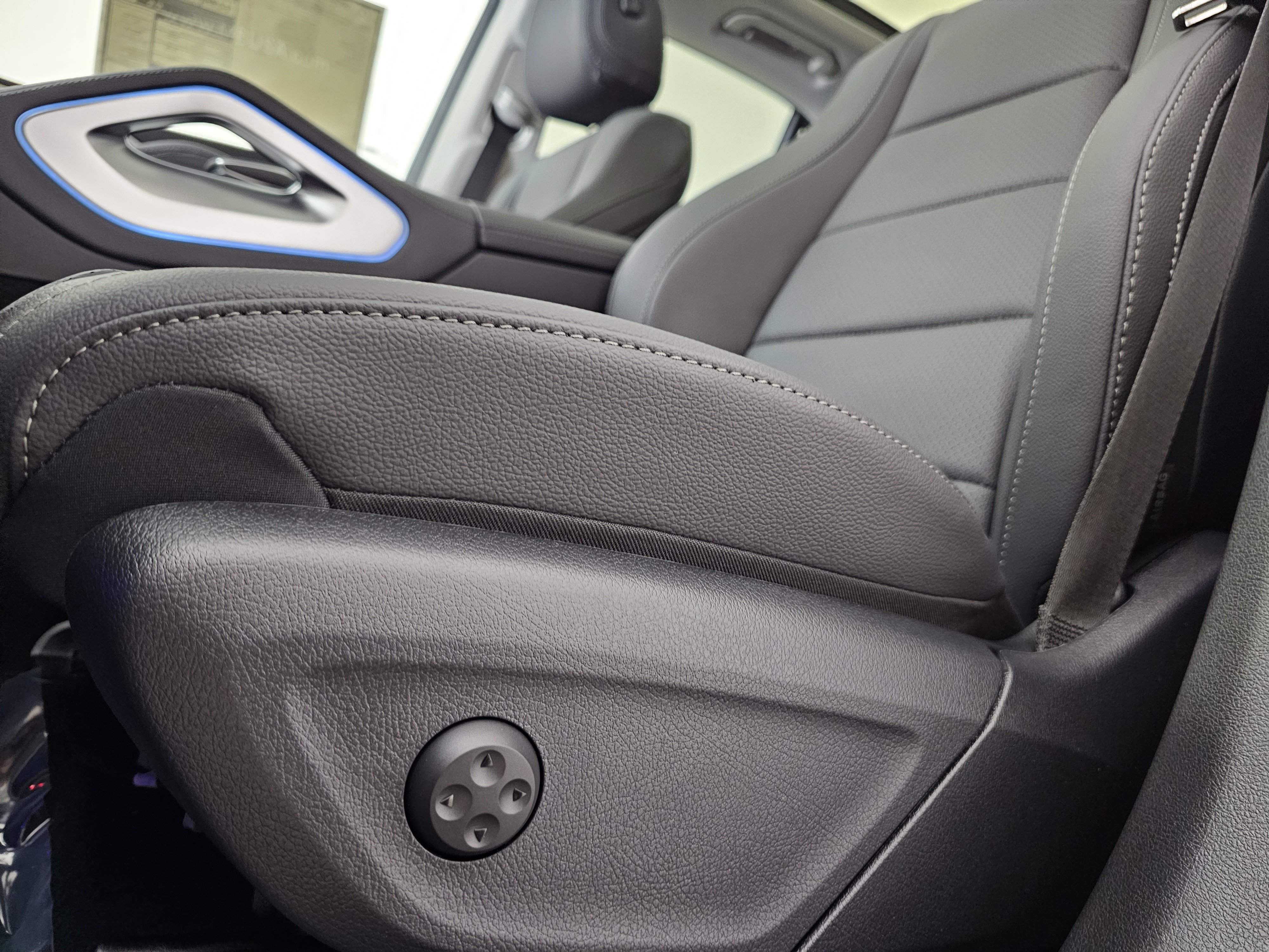 New 2026 Mercedes-Benz GLE 450 4MATIC image 10