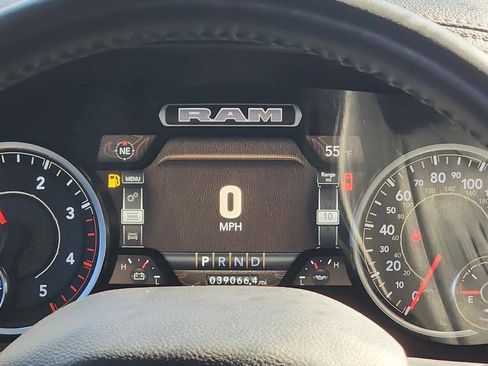 Used 2024 RAM 2500 Laramie w/ Safety Group AWD/4WD image 11