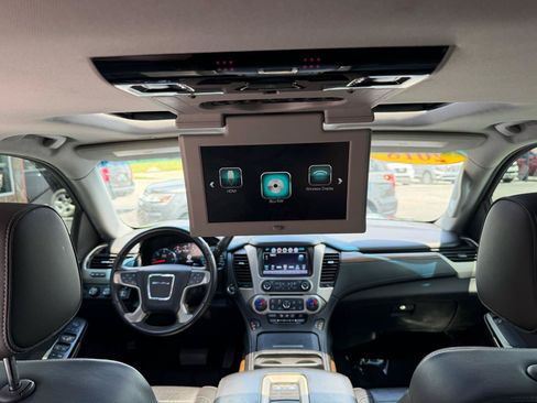 Used 2018 GMC Yukon Denali w/ Denali Ultimate Package AWD/4WD image 21