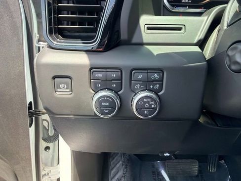 Used 2025 GMC Sierra 1500 AT4 AWD/4WD image 30