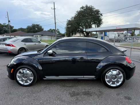 Used 2013 Volkswagen Beetle R-Line FWD image 8