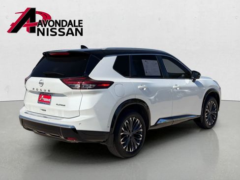 Certified 2024 Nissan Rogue Platinum FWD image 6