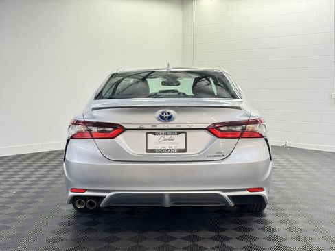 Used 2023 Toyota Camry SE image 6