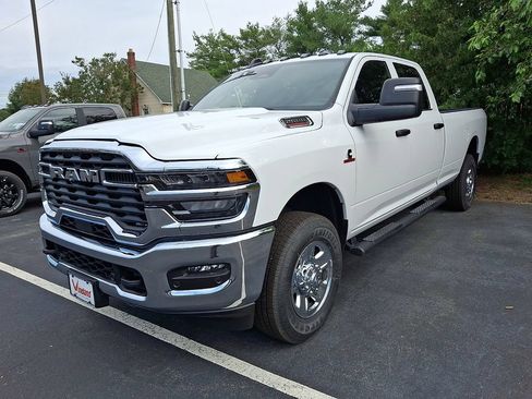 New 2026 RAM 2500 Tradesman AWD/4WD image 2