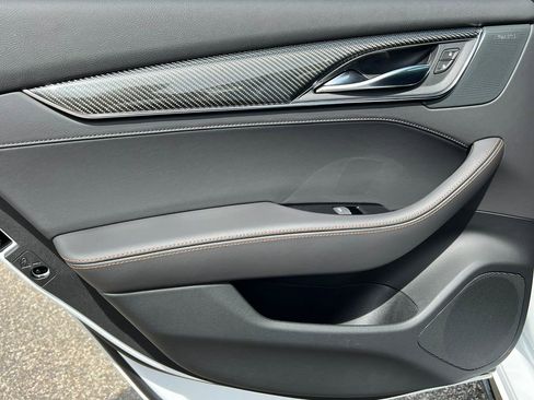 New 2026 Cadillac CT5 V AWD/4WD image 40