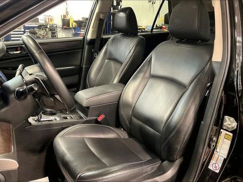 Used 2018 Subaru Outback 2.5i Limited AWD/4WD image 25