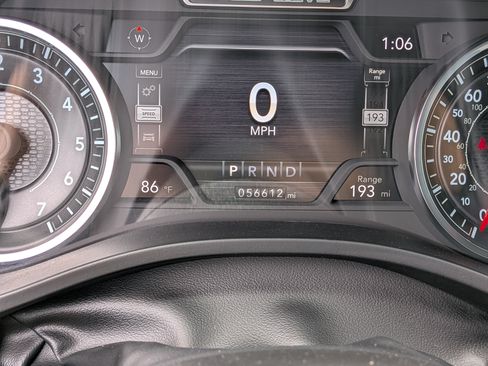 Used 2024 RAM 1500 Laramie AWD/4WD image 28