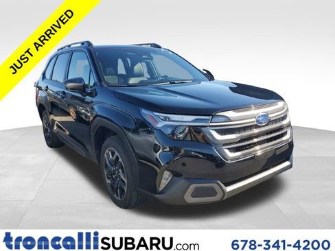 Certified 2025 Subaru Forester Limited w/ Popular Package AWD/4WD image 1