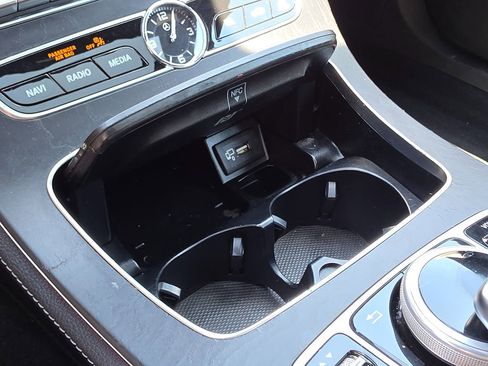 Used 2019 Mercedes-Benz E 300 image 37