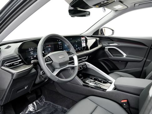 New 2025 Audi Q5 Premium image 7