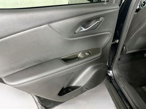 Used 2025 Chevrolet Blazer LT FWD image 26