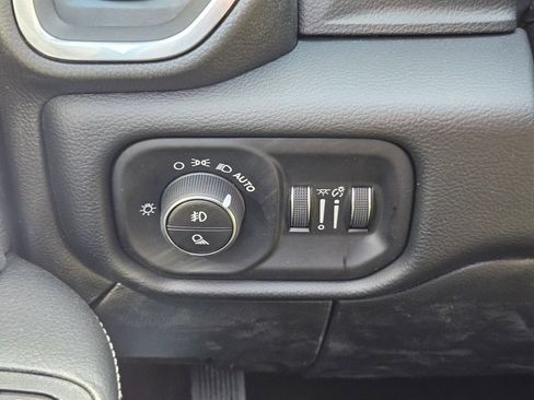 New 2026 RAM 2500 Laramie w/ Night Edition AWD/4WD image 18