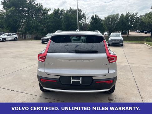 Certified 2025 Volvo XC40 B5 Plus AWD/4WD image 6