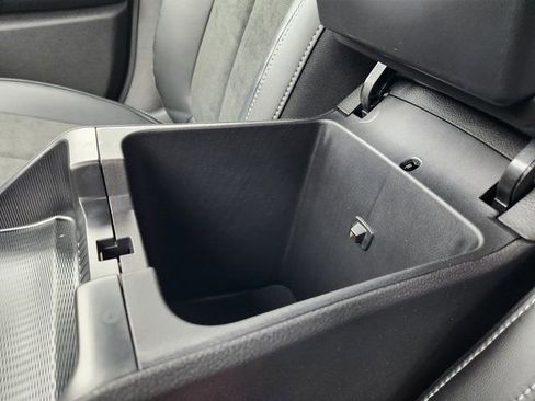 New 2026 Jeep Grand Cherokee Altitude AWD/4WD image 19