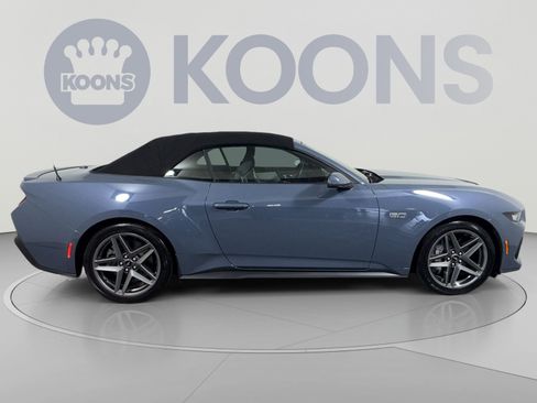 Used 2025 Ford Mustang GT Premium RWD image 8