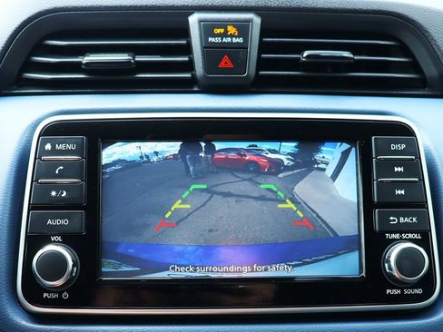 Used 2023 Nissan Versa SV image 46