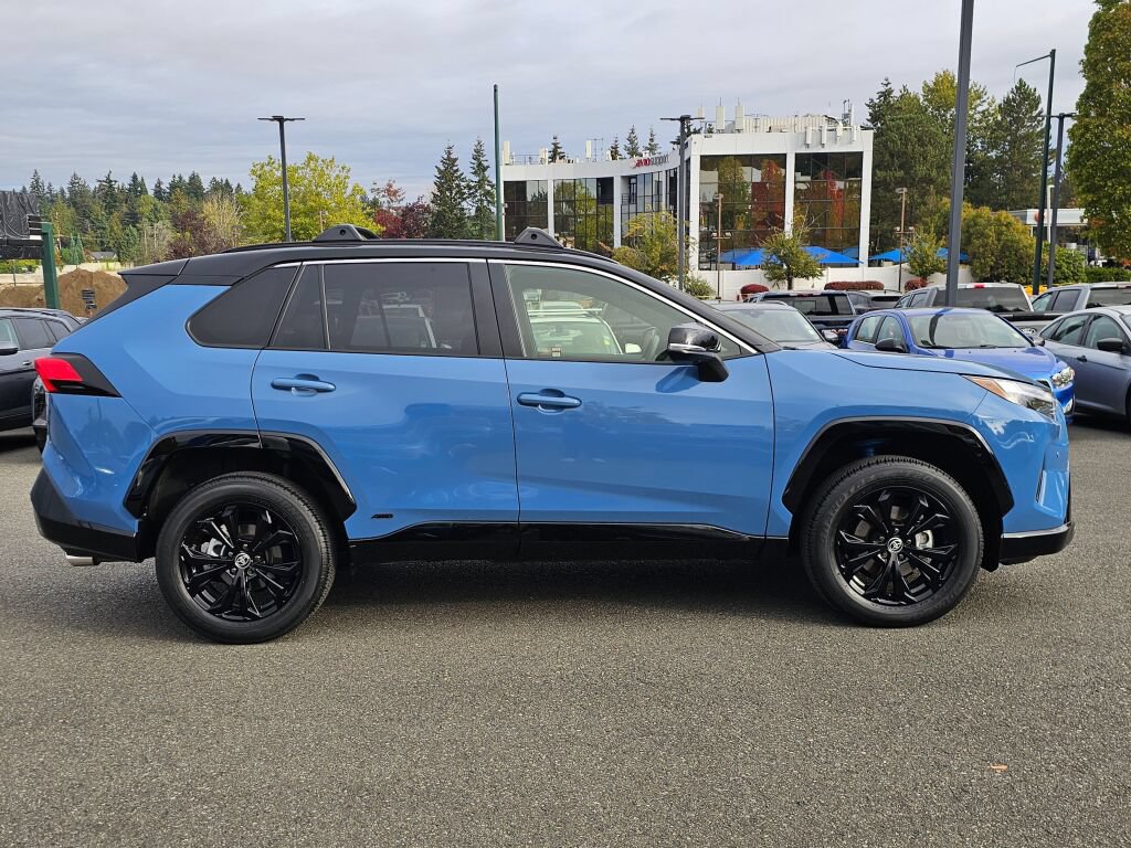 Used 2024 Toyota RAV4 XSE w/ Advanced Technology Package AWD/4WD image 4