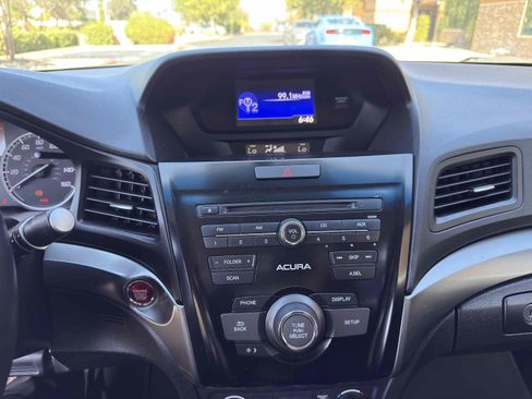 Used 2013 Acura ILX image 38