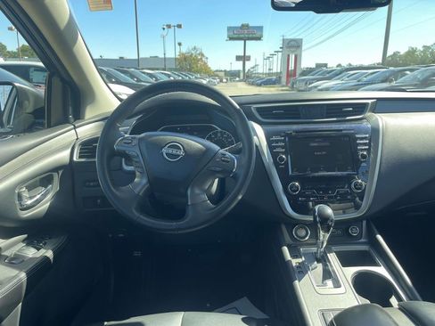 Used 2023 Nissan Murano SV w/ SV Midnight Edition Package image 15